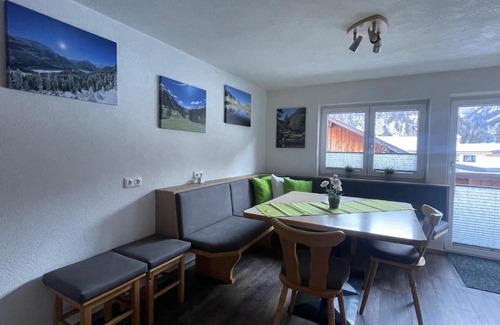 Bach Appartement | Ferienwohnungen Haus Bergflora