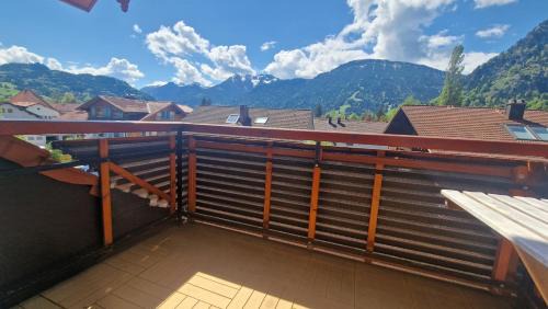 Ried Appartement | Ferienwohnungen Wolf - Wohnung "Breitenberg" 2,5 Zimmer mit Bergblick