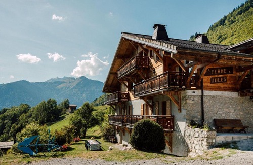Montriond Chalet De Ski | Ferme A Jules - Stunning Farmhouse sleeps up to 26