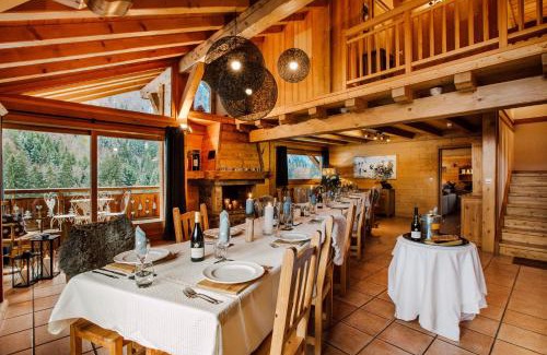 Montriond Chalet De Ski | Ferme A Jules - Stunning Farmhouse sleeps up to 26