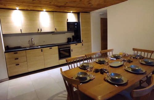 Le Grand-Bornand Appartement | Ferme ancienne 1876 rénovée, appartement neuf tout confort 8 personnes