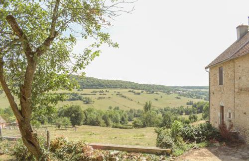 Chaudenay-le-Chateau Maison | Ferme d'Andree