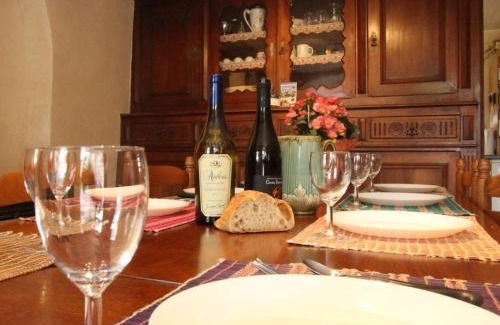 Chamalieres-sur-Loire Maison | Ferme rénovée avec jardin, garage et wifi gratuit à Chamalières-sur-Loire - FR-1-582-1