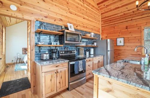 McArthur Maison | Fern Haven A modern take on Hocking Hills cabins