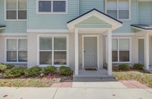 Fernandina Beach Maison | Fernandina Beach Townhome with Patio Walk to Beach!