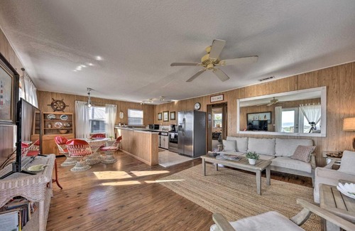 Fernandina Beach Maison | Fernandina Cottage with Deck and Direct Beach Access!