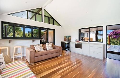 Fernleigh Maison | Ferncrest @ Fernleigh - Luxury Home, Ocean Views, Rolling Green Hills
