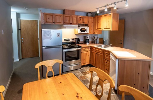 East Kootenay Copropriété | Fernie - Timberline Lodges Aspen #306