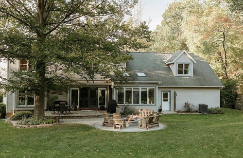 Strasburg Maison | This house is a 4 bedroom(s), 3 bathrooms, located in Paradise, PA.