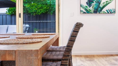 Booker Bay Maison | Ferry Breeze Ettalong Beach