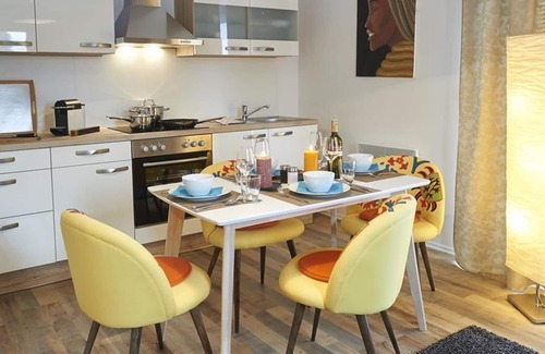 Halbturn Appartement | Fewo 1, Terrasse, Dusche/wc, Gartenseite - Ferienwohnung Halbturn