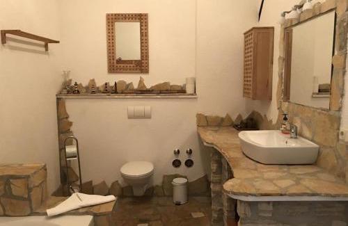 Kroepelin Maison | Fewo 13 Ferienwohnung Ziegenheim auf dem Bauernhof