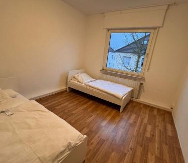 Osnabrueck Appartement | FeWo 3Z 6P Küche Bad