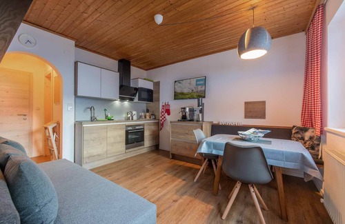 Volderau Appartement | FeWo Alpenveilchen - Feel-good oriented with great attention to detail.