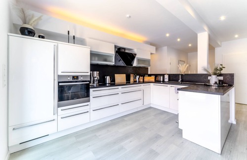 Emden Appartement | Fewo am Schwanenteich mit Dachterrasse