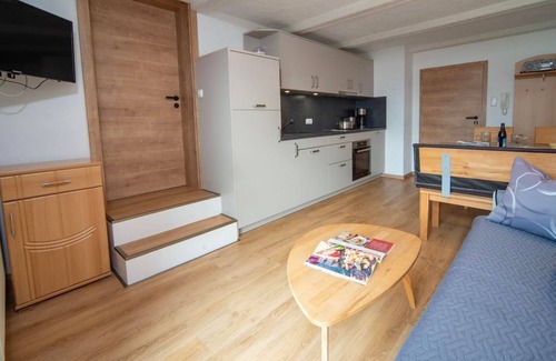 Eisenberg Appartement | Fewo Bergblick mit Südbalkon - Echtler, Haus