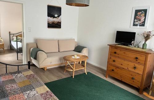 Brauel Appartement | FeWo Brauel am Nordpfad Zevener Geest - Ruhige, moderne 2 Zimmer Wohnung, Ladestation, Parkplatz, Wlan, Garten