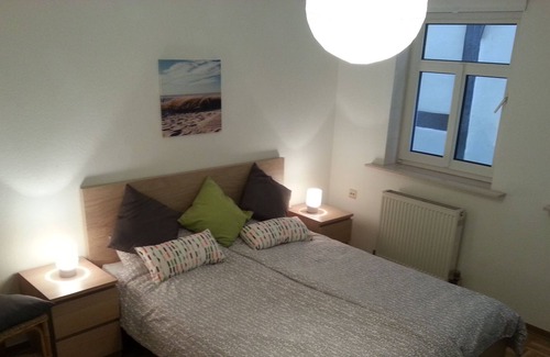 Landau Appartement | Appartement, rez-de-chaussée 70m2, salle de bain 2ZKB avec baignoire, 5 lits