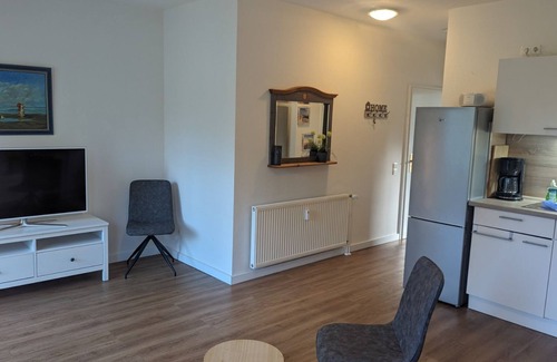 Wischuer Appartement | Fewo Freya in der Ostseeresidenz Gendarm - Fewo freya mit Wintergarten und Großen Garten Nahe der