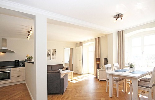 Hohen Niendorf Appartement | Dream vacation in Hohen Niendorf Castle