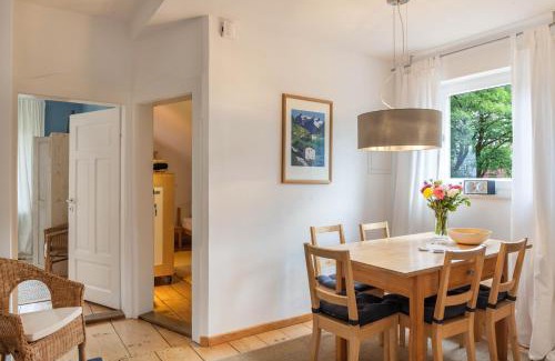 Garmisch-Partenkirchen Appartement | Fewo im Blauen Haus Dg