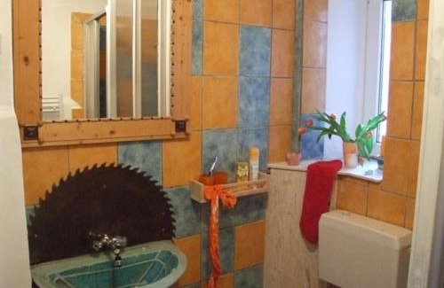Kirch Mulsow Appartement | Fewo Kerzenzimmer - Märchen aus Wachs und Flamme