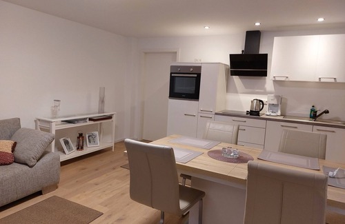 Althof Appartement | Fewo "klosterblick", Idyllische Lage, Ruhe Pur, 7 km zur Ostsee, Top-ausstattung