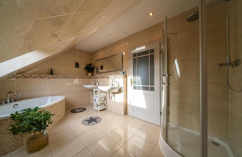 Ziesendorf Appartement | FeWo Kunstquartier