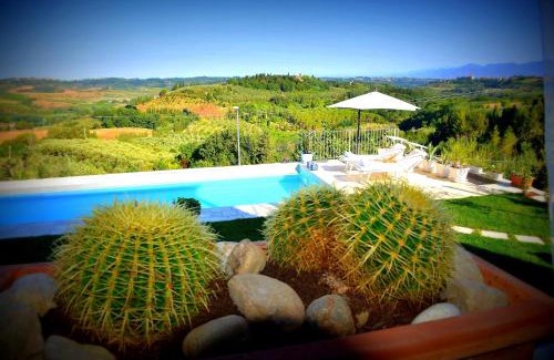 Morrona Appartement | FeWo LUNA mit Garten, Terrasse und einen atemberaubenden Blick