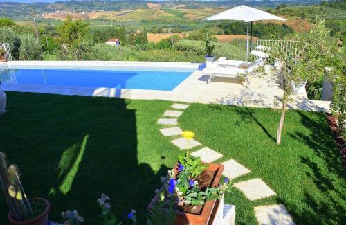 Morrona Appartement | FeWo LUNA mit Garten, Terrasse und einen atemberaubenden Blick