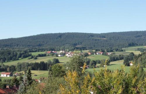 Ginselsried Appartement | Fewo mit malerischem Bergblick im