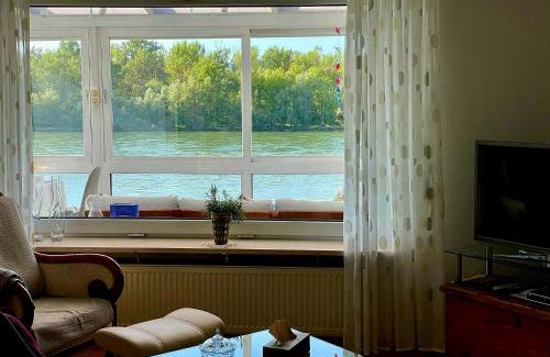Urmitz Appartement | Fewo Rheinblick St Nikolaus Str