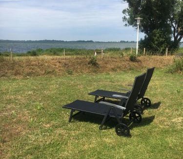 Wiek Appartement | Fewo-Strandhaus-Wiek-direkt-am-Wasser-mit-herrlichen-Weitblick