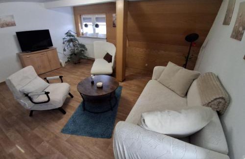 Waldbrunn Appartement | Fewo Waldtherme Relaxen, wandern, Radfahren