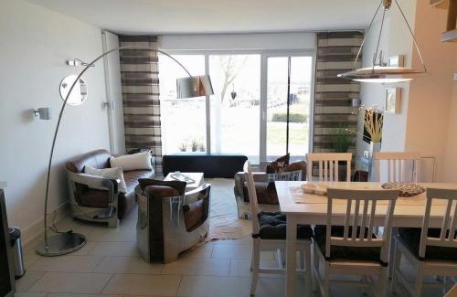Bad Kleinen Maison | FH Seeblick - ABC2 2 3