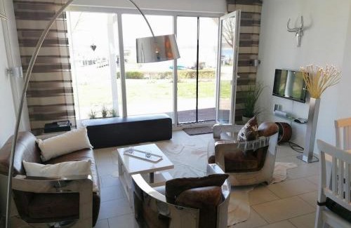 Bad Kleinen Maison | FH Seeblick - ABC2 2 3