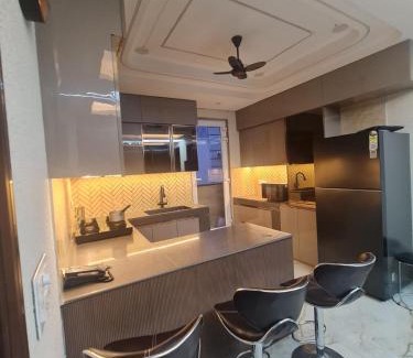 Dariyaganj Appartement | FIAA Hospitality 3BHK 2 FLATS