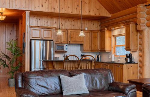 Fiddler Lake Resort Chalet De Ski | Fiddler Lake Resort Chalet Deer 59