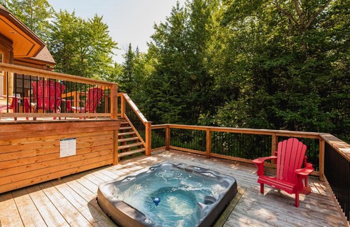 Fiddler Lake Resort Chalet De Ski | Fiddler Lake Resort Chalet 68 Deer with pool