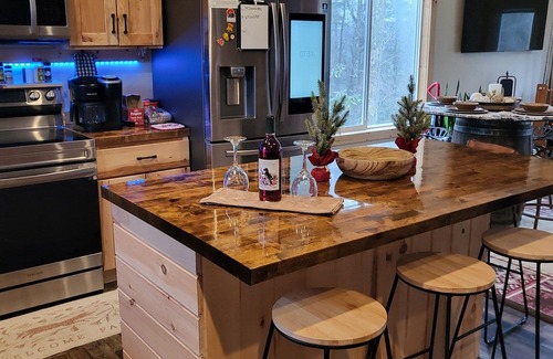 Galax Cabine | Fiddlers Cabin