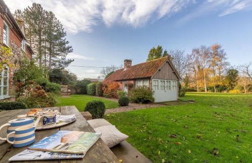 Field Dalling Maison | Field Row