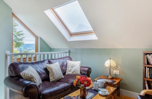 Cynghordy Maison | Field View
