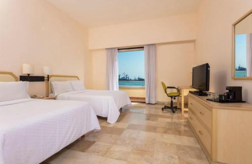 Faros Hôtel | Fiesta Inn Veracruz Malecon