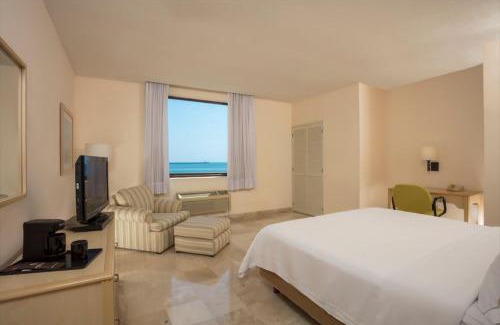 Faros Hôtel | Fiesta Inn Veracruz Malecon