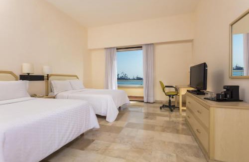 Faros Hôtel | Fiesta Inn Veracruz Malecon