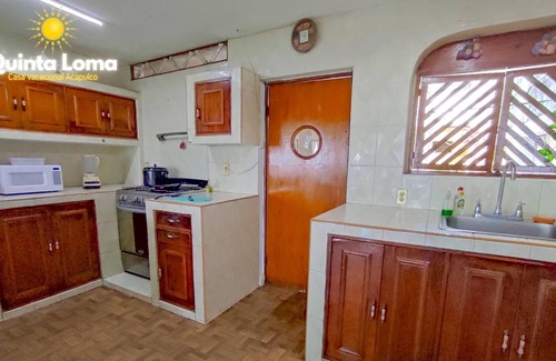 Mozimba Maison | Fifth Hill. Ideal house for large families, with private pool.