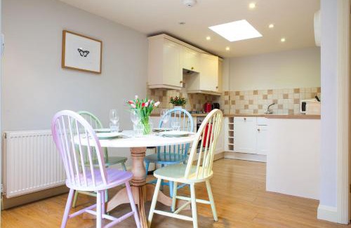 Whaddon Maison | Fig Cottage, near Bradford on Avon and Bath