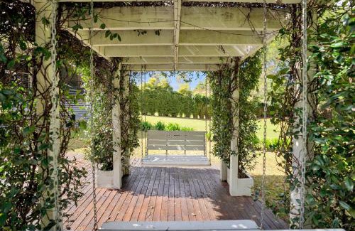 Peachester Maison | Fig Tree Cottage @ Sunshine Grove