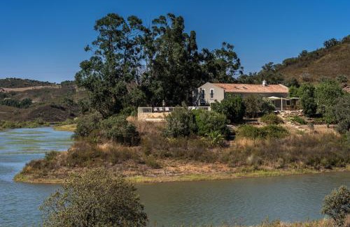 Sao Bartolomeu de Messines Maison | Figs on the Funcho Self Catering - A River side Location
