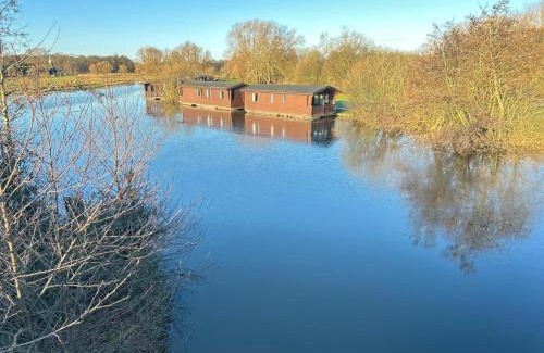 Smallburgh Location De Bateaux | Filby Broads Lodge Houseboat